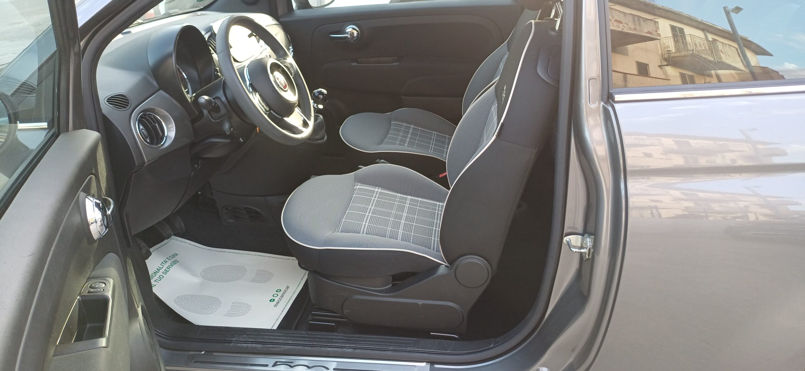 Fiat 500 C 1.2 Lounge - immagine 9