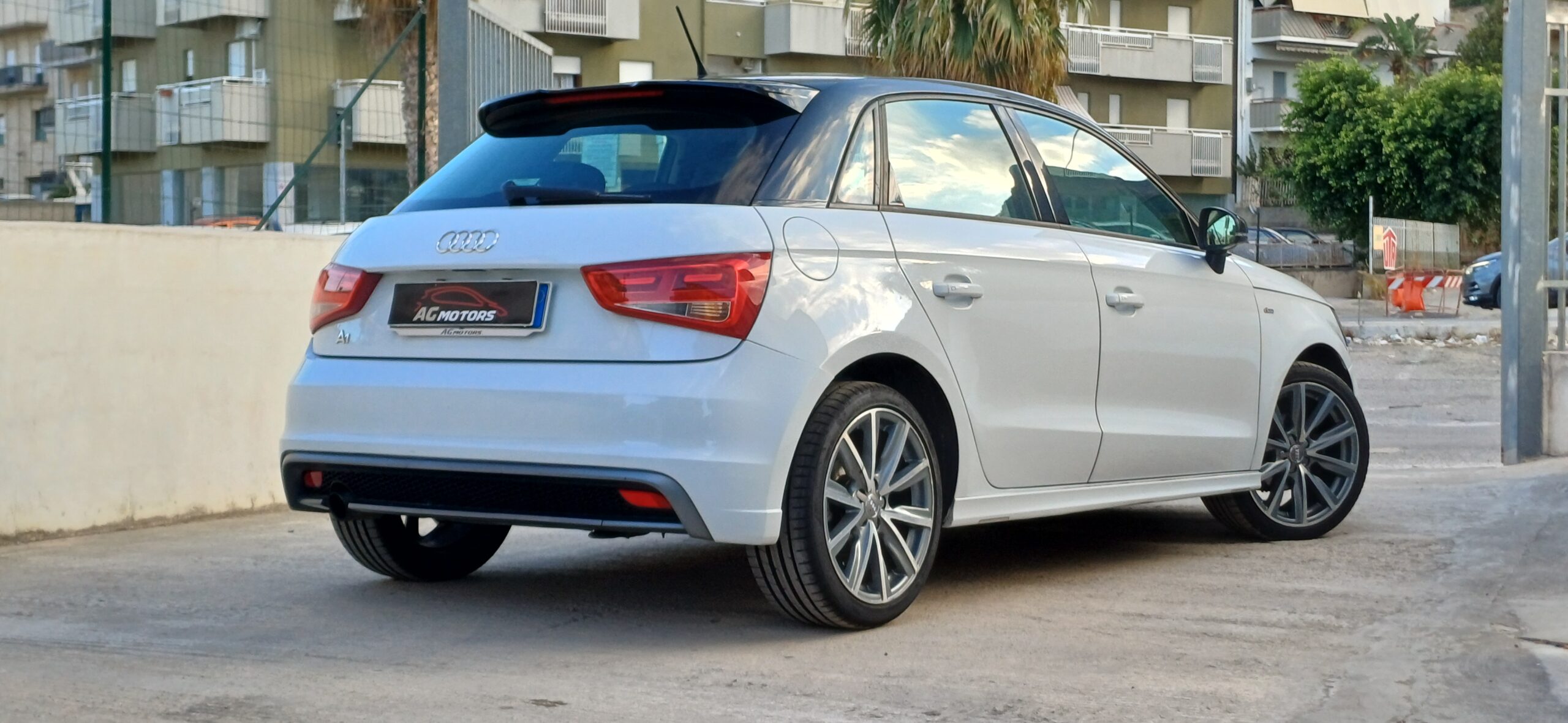 AUDI A1 1.6 TDI SPK S LINE - immagine 4